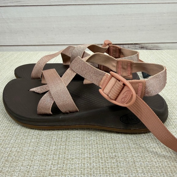 Chaco Z/Cloud Strappy Sandals Metallic Rose Size 6 Vacation Outdoor Athleisure - Picture 6 of 9